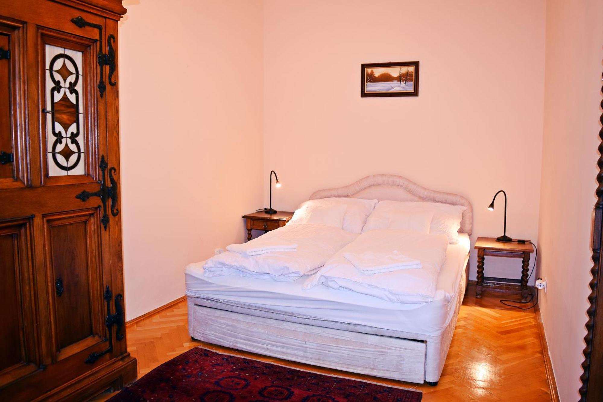 Belvarosi Classic Apartman 85 Square Meters Szombathely Exterior foto