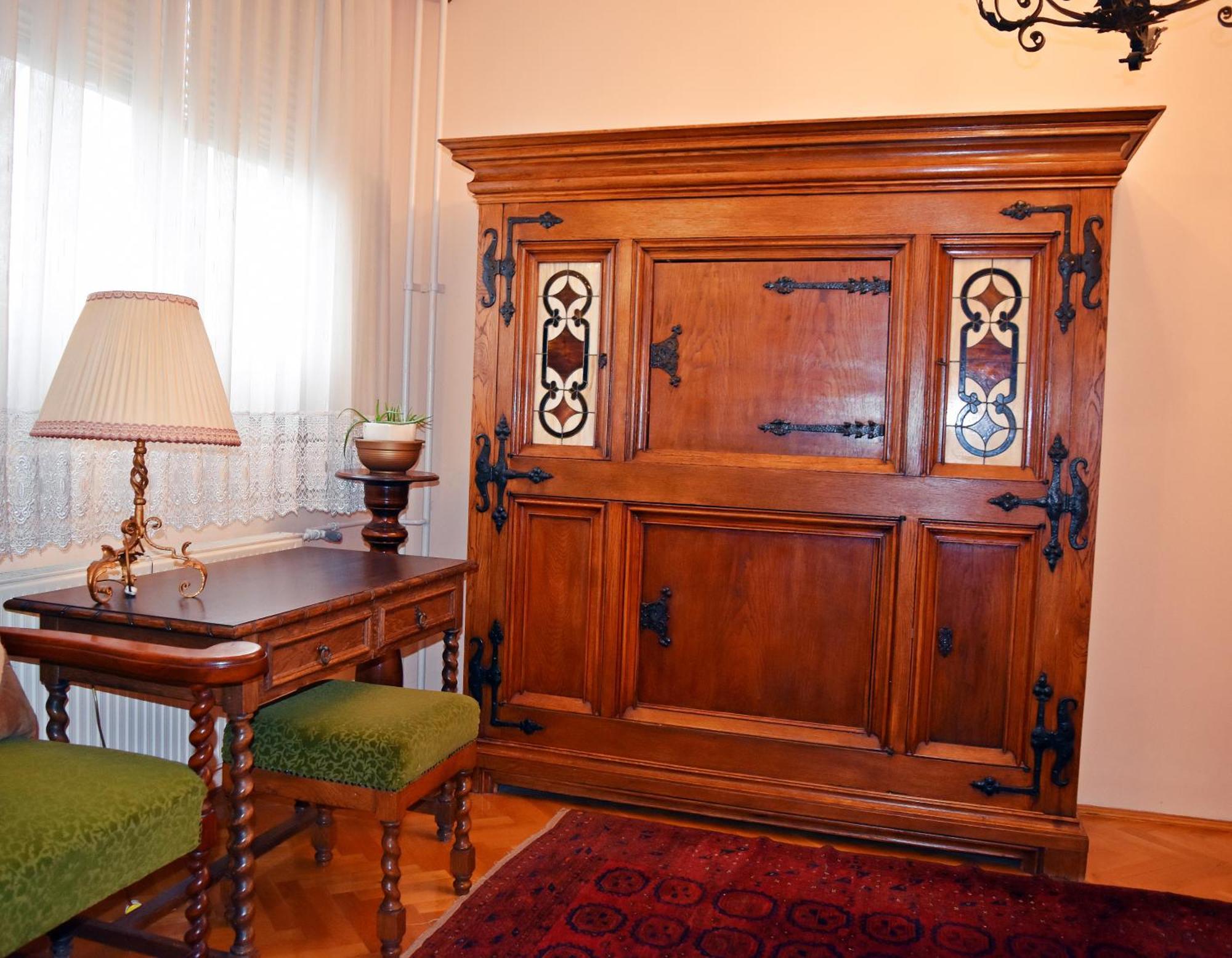 Belvarosi Classic Apartman 85 Square Meters Szombathely Exterior foto