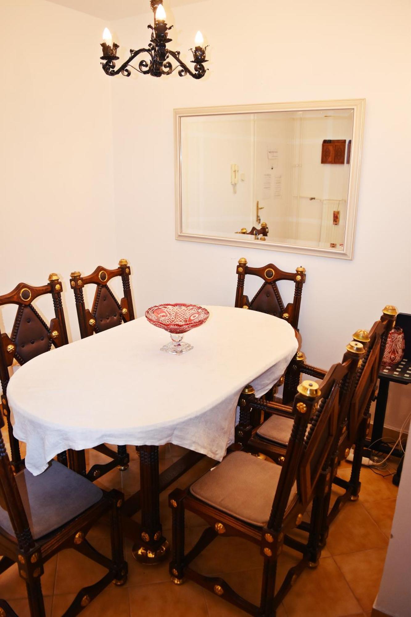 Belvarosi Classic Apartman 85 Square Meters Szombathely Exterior foto